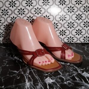 Banana Republic 8 red kitten heels